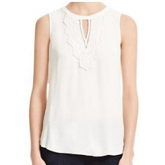 Final Sale or Donating 🔥NWT Stitch fix Keyhole Crochet Top - Picture 3 of 3